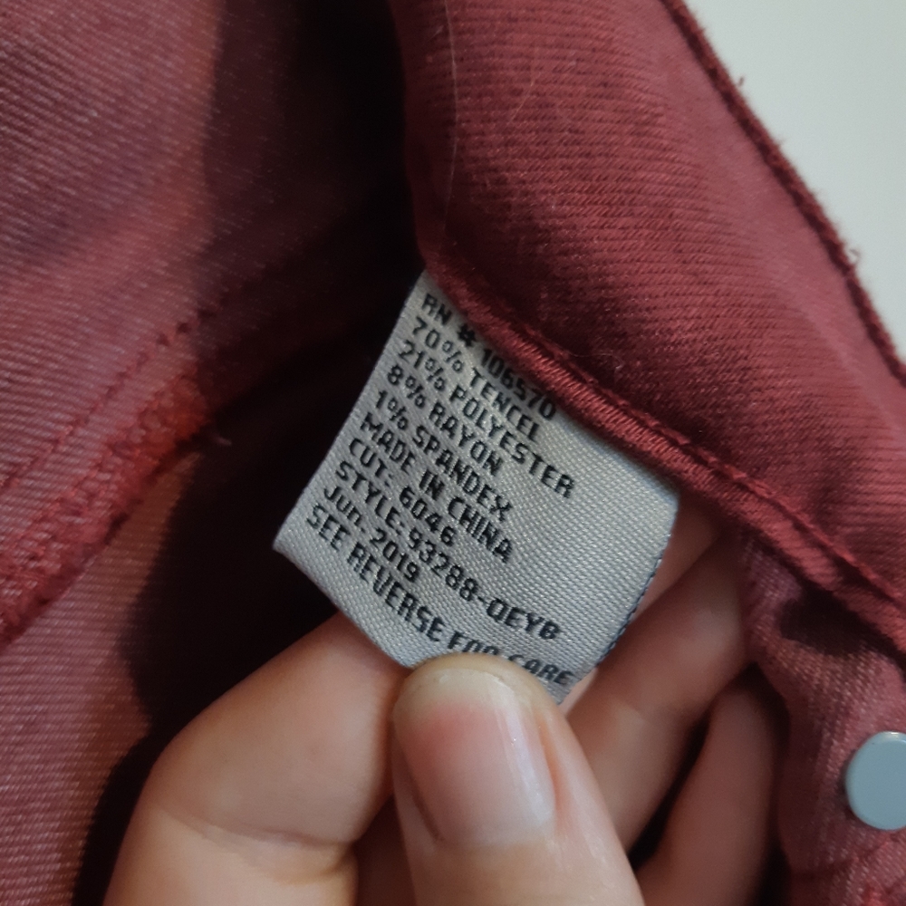 Hi Rise Jeans - Picture 6 of 10